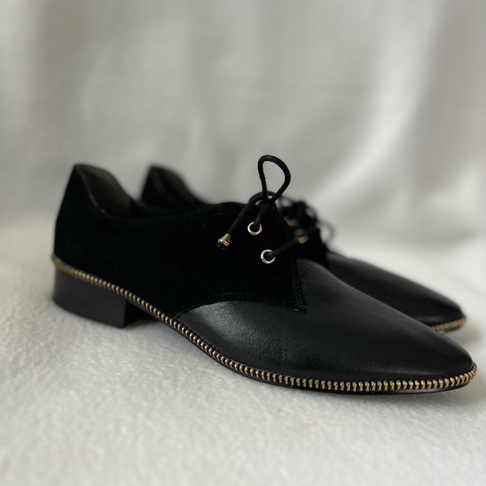 Adrianna Papell Size 8 1/2 Leather Black Lace-Up Loafer with Zippered Accent - Picture 3 of 15